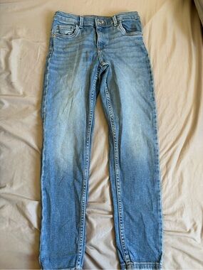 ZARA Light Blue Denim Jeans with Contrasting Stitching